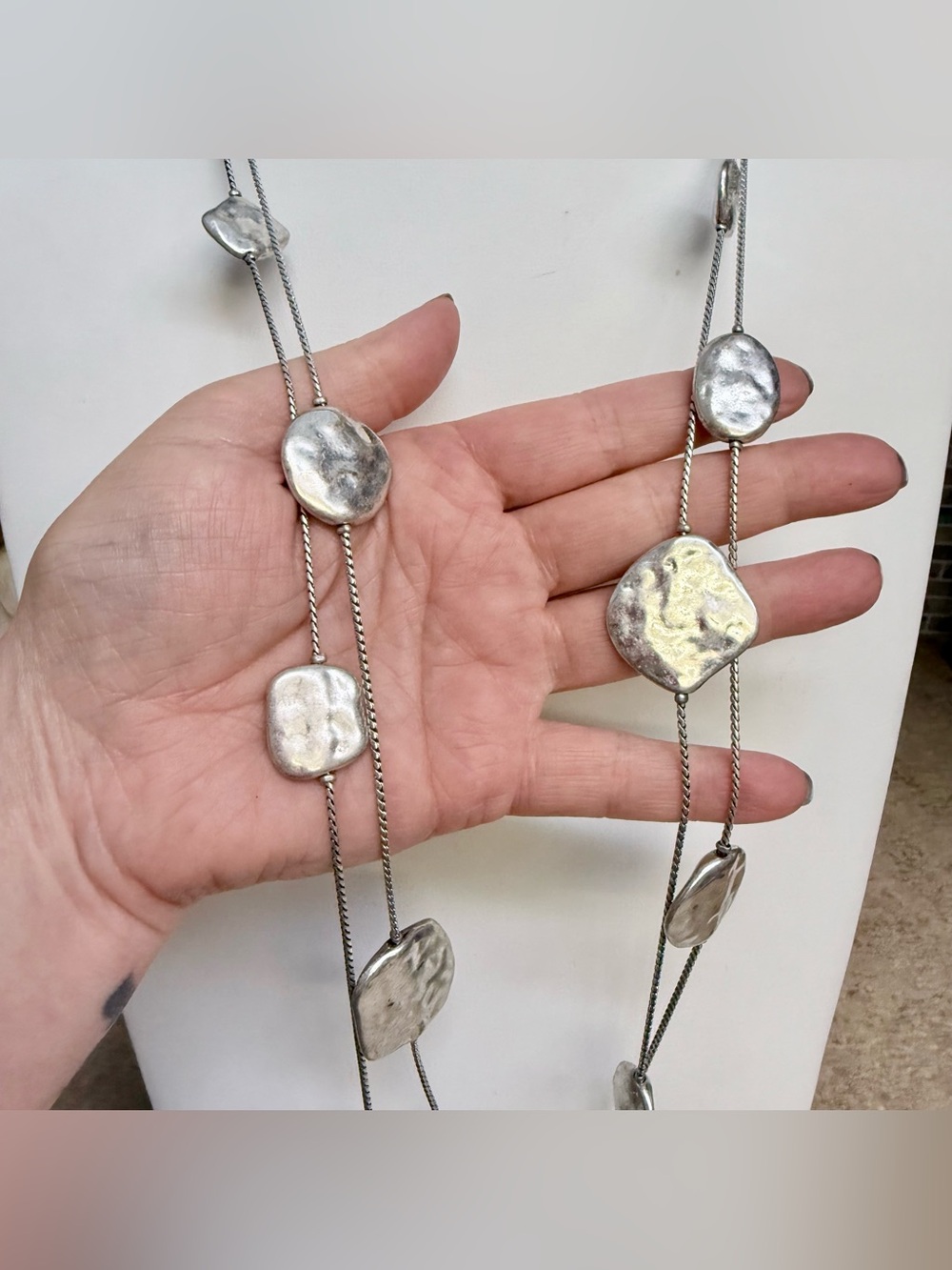Chicos Long Silver Tone Layered Station Necklace Hammered Geometric Discs Boho - Picture 2 of 4